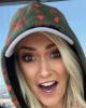Mary is single in Los Angeles, CA USA