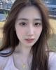 Lily is single in Pointe-Claire, QC CAN