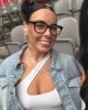 Alexandrine is single in Montreal, QC CAN