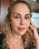 Elizabeth is single in Bedford Park, IL USA