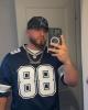 Aaron is single in Garden City, KS USA