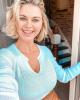 Vickie is single in Mount Albert, ON CAN