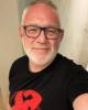 James is single in Newark, NJ USA
