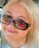Elizabeth is single in Edgewater, NJ USA