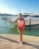 Lindsay is single in Miami, FL USA