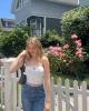 Leah is single in New York, NY USA