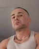 Ro is single in Latham, NY USA