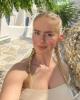 Mandy Moore is single in Midway, GA USA