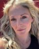 Lind is single in Chatsworth, CA USA