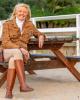 Kelly is single in Shelter Island Heights, NY USA