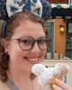 Lora is single in Midvale, UT USA
