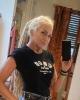 Leslie is single in Hartfield, VA USA