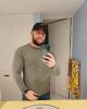 Scot is single in Derry, NH USA