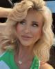 Elizabeth is single in Avon, IN USA
