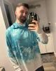 Mat is single in Davie, FL USA