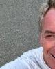 Hi is single in Hollywood, CA USA