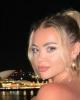 Jane is single in Miami, FL USA
