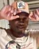 Von is single in Oak Park, MI USA