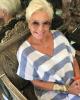 Julia is single in Trousdale Estates, CA USA
