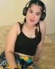 Selina is single in Honolulu, HI USA