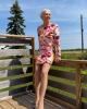 Carol is single in Garson, MB CAN