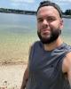Orlando is single in Miami, FL USA