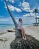 Maria is single in Key Biscayne, FL USA