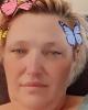 Crystal is single in Benton, IL USA
