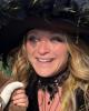 Elizabeth is single in Neville Island, PA USA