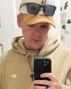 Francis is single in Bardstown, KY USA