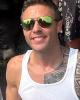Mike is single in Val-des-Monts, QC CAN