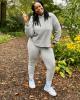 Lorraine is single in Alexandria, VA USA