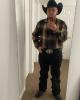 Orlando is single in Layton, UT USA