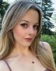 Elle is single in Caldwell, NJ USA